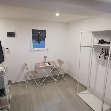 Alle Mansarde Apartment *